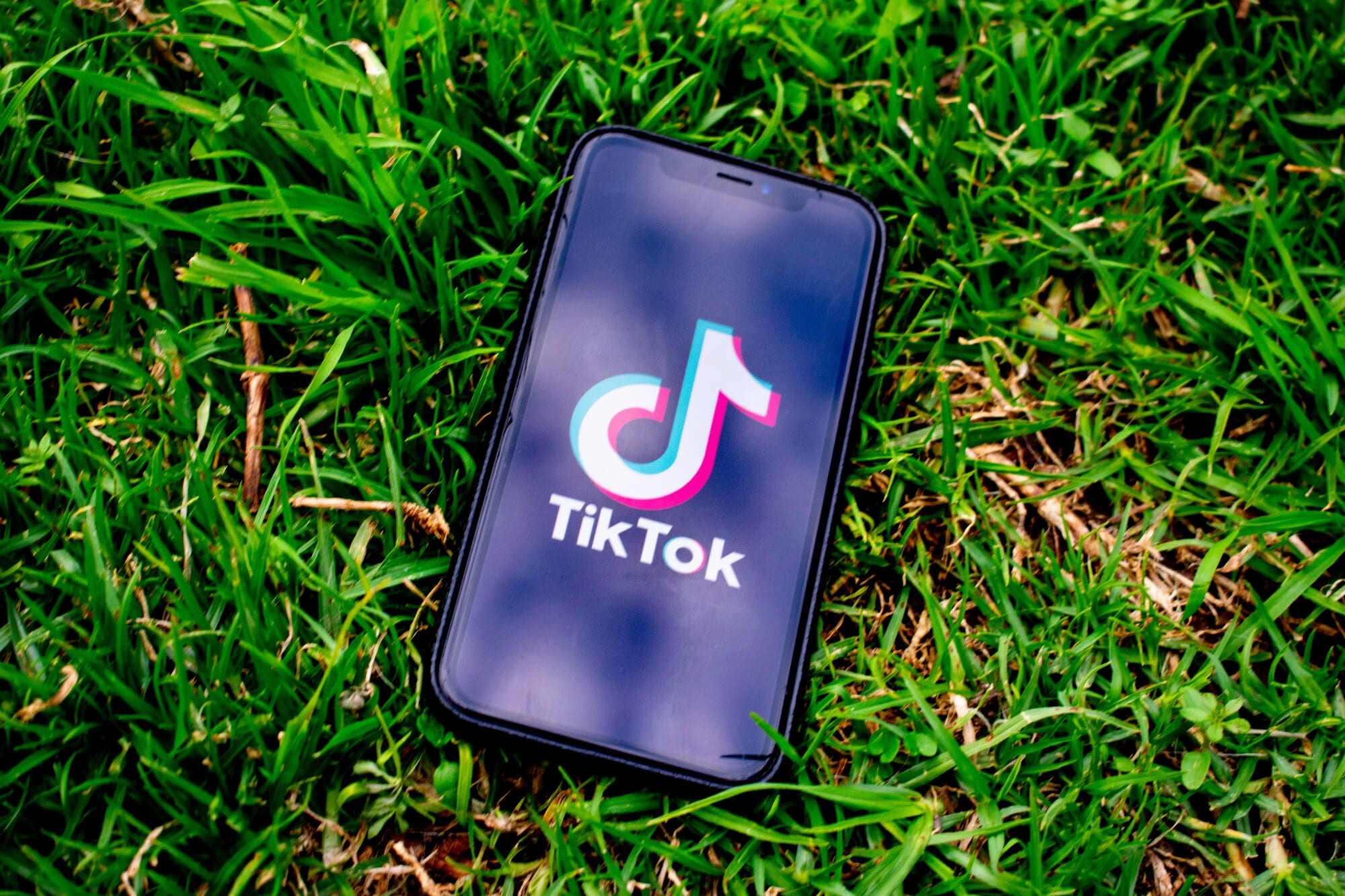 how to advertise on tic toc